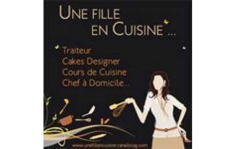 UNE FILLE EN CUISINE